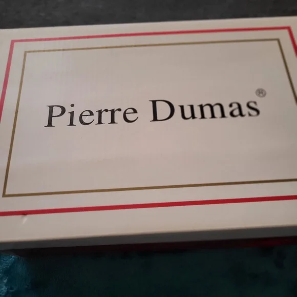 Pierre Dumas Satin Silver Heels - Picture 7 of 9